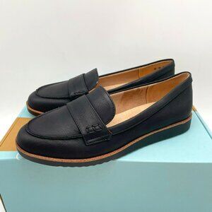 Life Stride Women's Zee Loafer shoes size 5 Brand New
